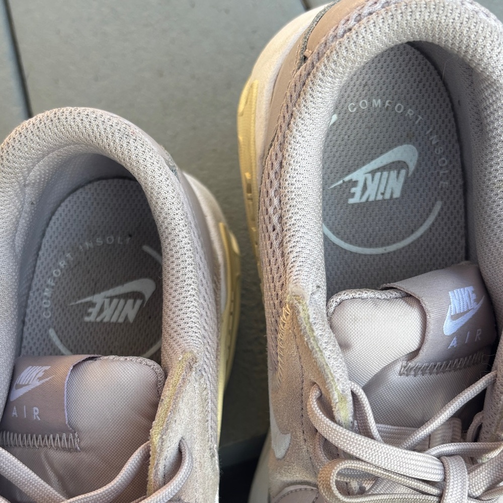 🌻Nike Women’s Pink/White Air Max Casual Sneakers 7.5 - Picture 8 of 10